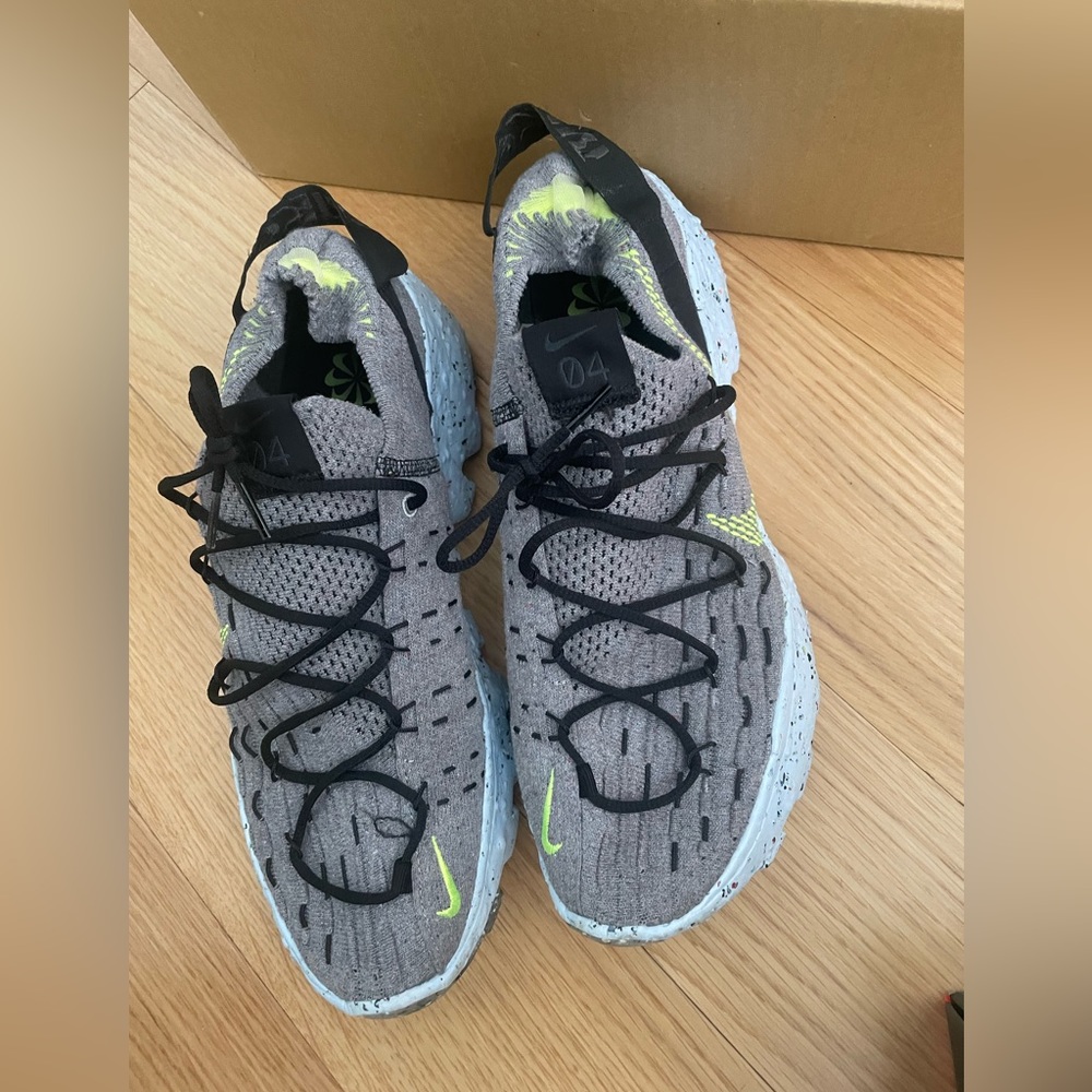 Nike space hippes used size 11